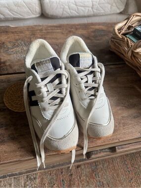 Vintage Havana Cream and Black Womens Sneakers